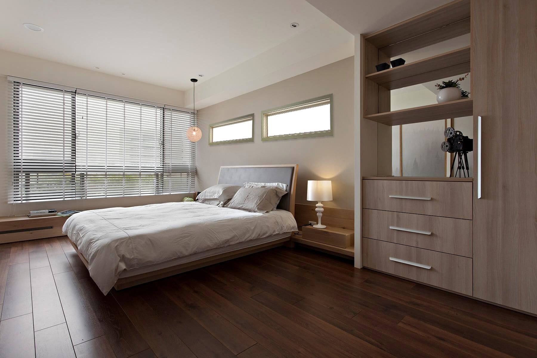 illume-interior-window.jpg