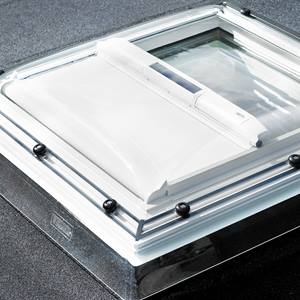 flat-roof-awning-blinds.jpg