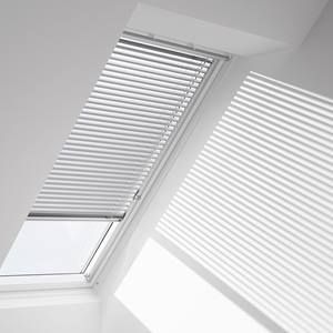 pitched-roof-venetian-blind.jpg